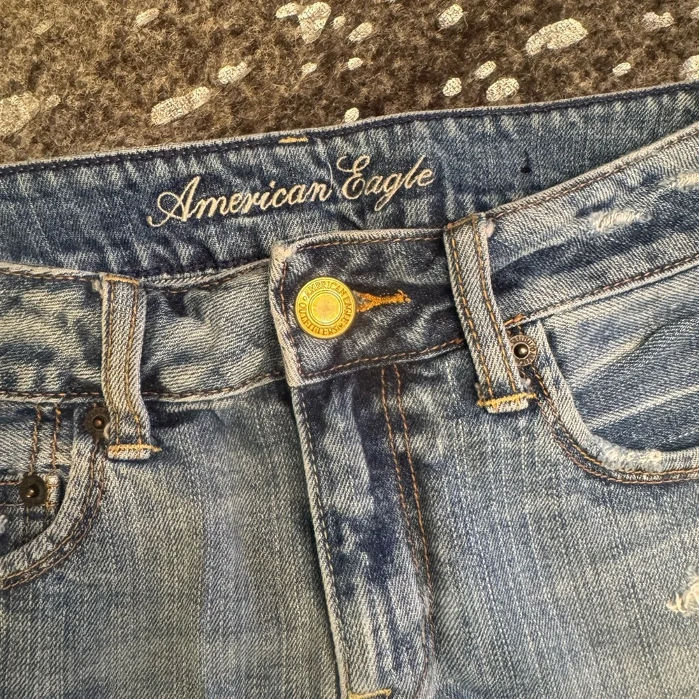 American Eagle Outfitters Light Blue Distressed Denim Cutoff Shorts - Picture 2 of 5